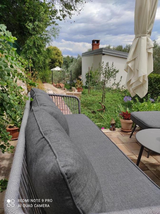 Podvrsina1A Rosa Villa Preko Exterior foto