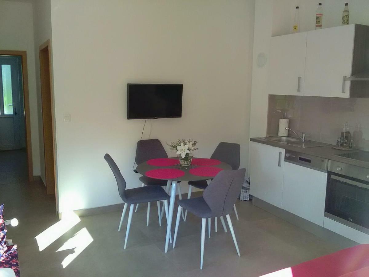 Podvrsina1A Rosa Villa Preko Exterior foto
