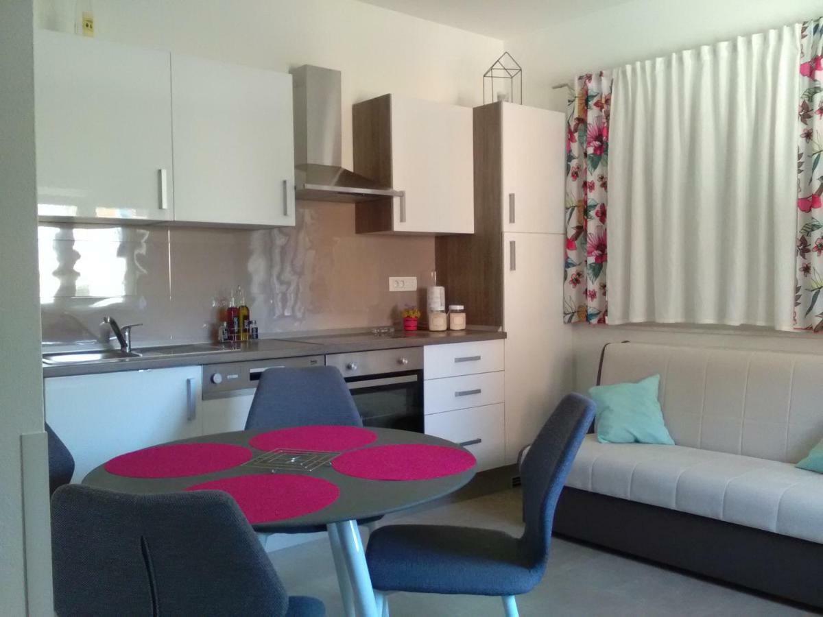 Podvrsina1A Rosa Villa Preko Exterior foto