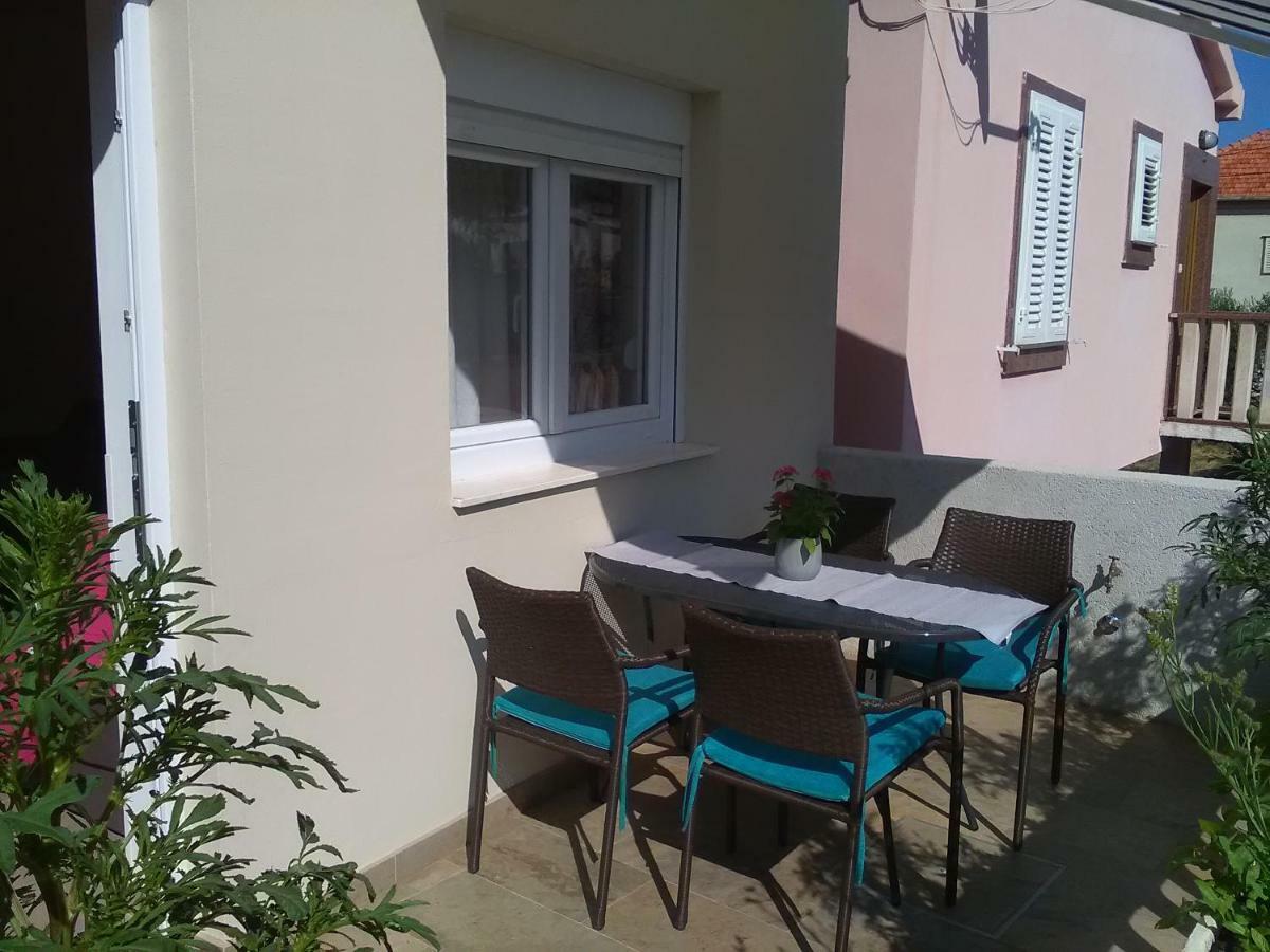 Podvrsina1A Rosa Villa Preko Exterior foto